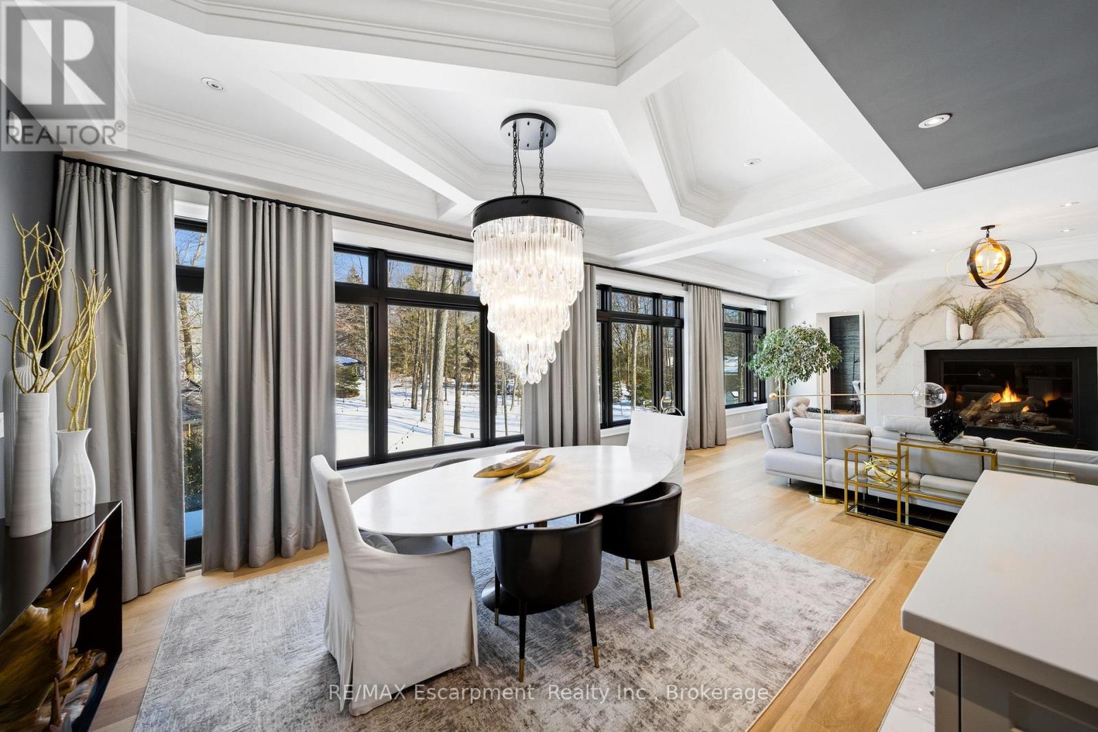 3205 Highpoint Court, Burlington, Ontario  L7P 0P9 - Photo 10 - W12979788