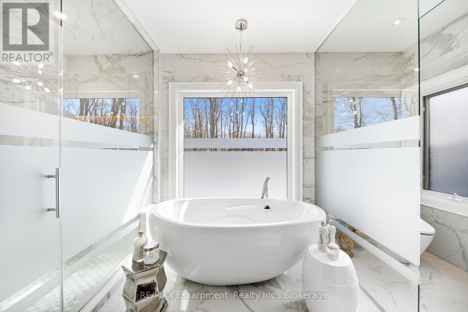 3205 Highpoint Court, Burlington, Ontario  L7P 0P9 - Photo 17 - W12979788