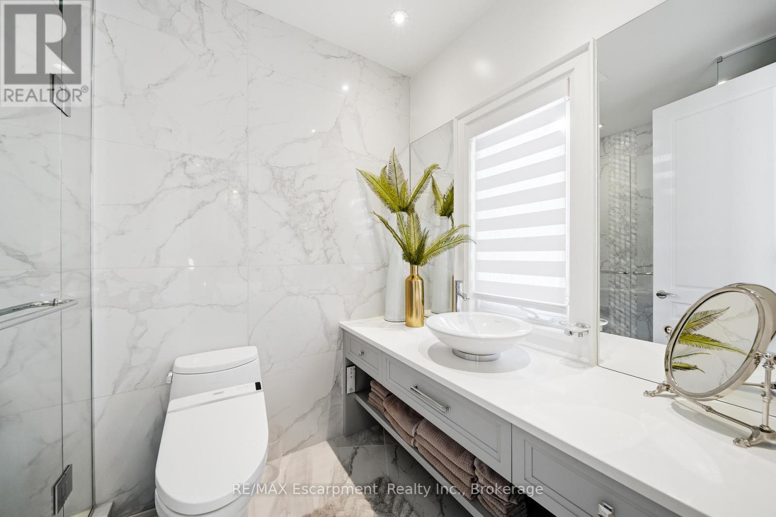 3205 Highpoint Court, Burlington, Ontario  L7P 0P9 - Photo 22 - W12979788