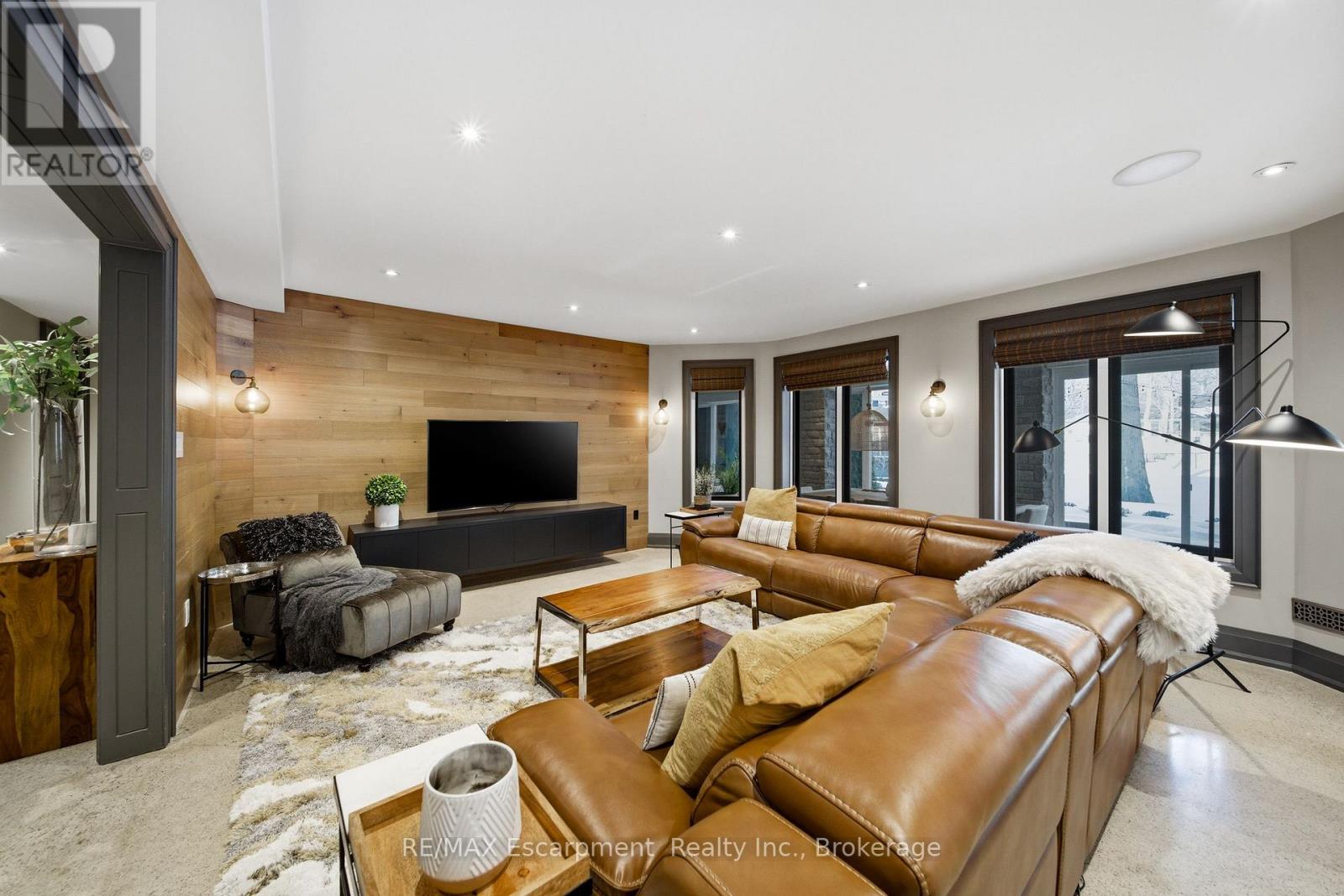 3205 Highpoint Court, Burlington, Ontario  L7P 0P9 - Photo 25 - W12979788