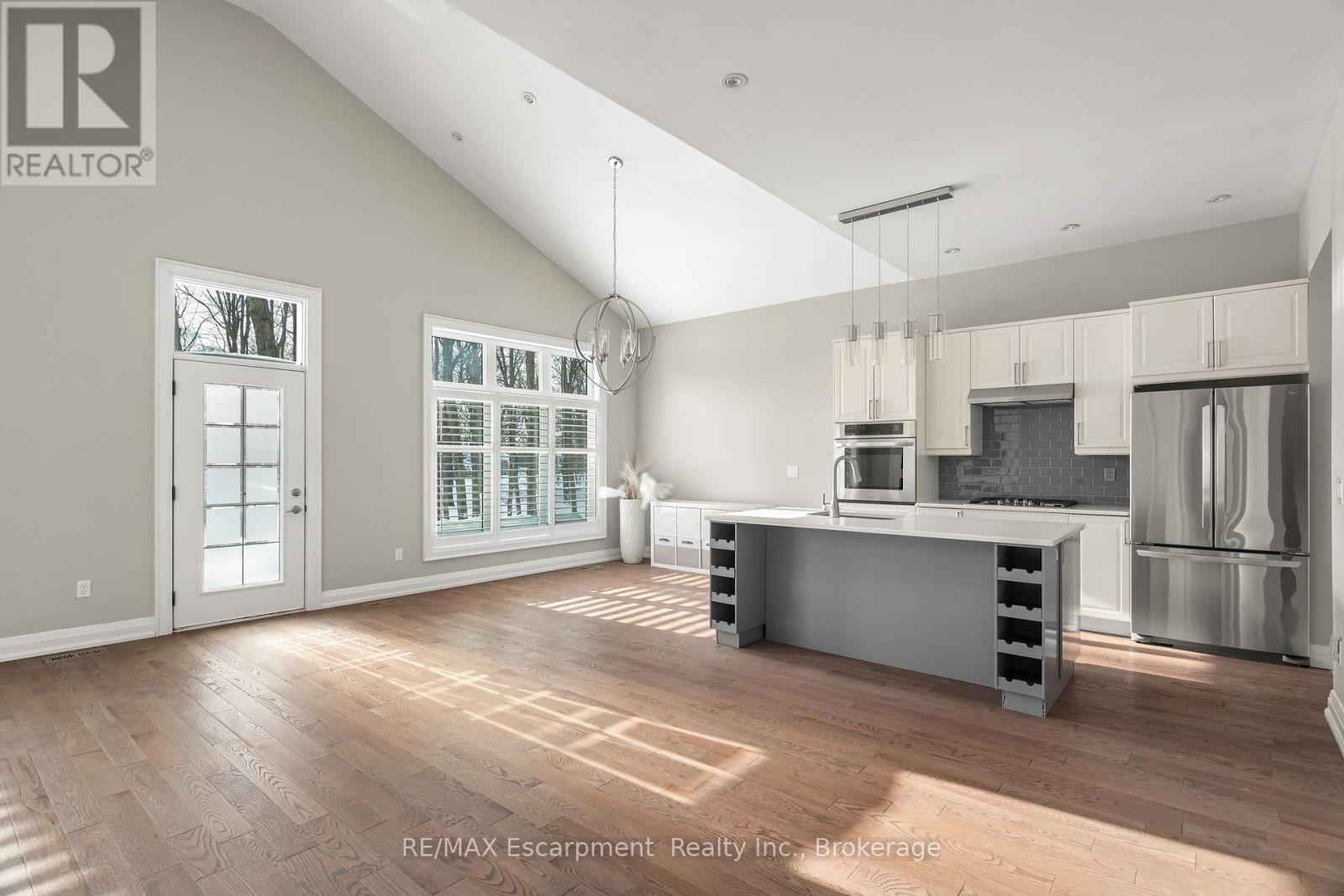 3205 Highpoint Court, Burlington, Ontario  L7P 0P9 - Photo 45 - W12979788