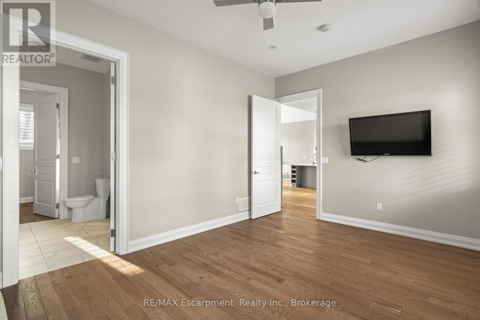 3205 Highpoint Court, Burlington, Ontario  L7P 0P9 - Photo 48 - W12979788