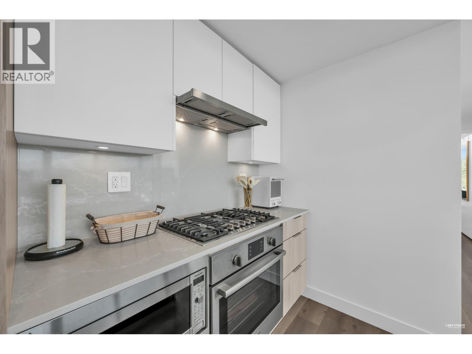 1209 901 Lougheed Highway, Coquitlam, British Columbia  V3K 3T3 - Photo 12 - R3107772