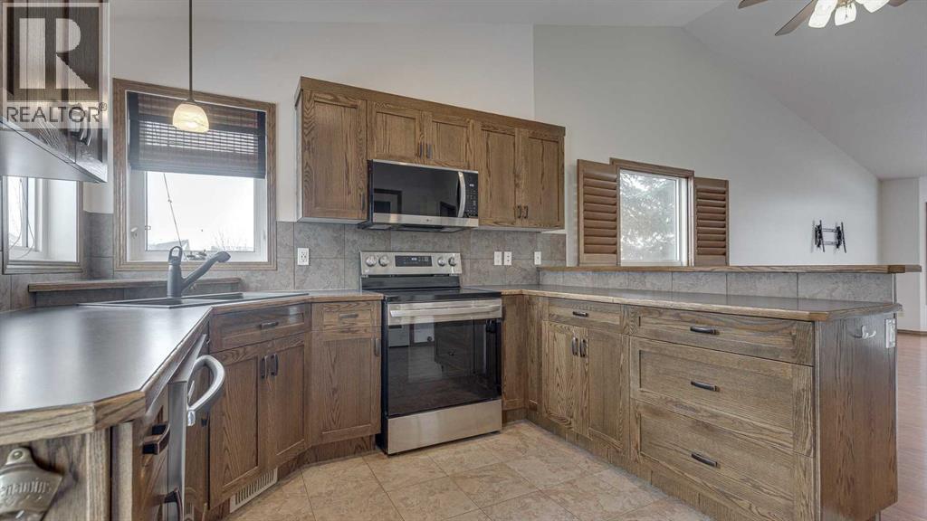 42 Eastpointe, Blackfalds, Alberta  T4M 0G6 - Photo 14 - A2299839