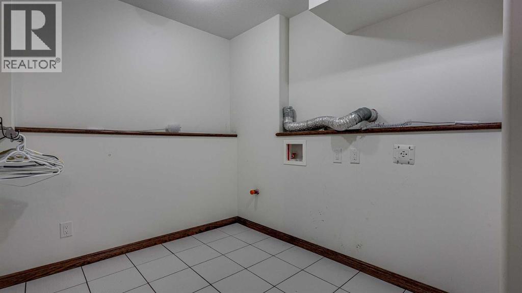 42 Eastpointe, Blackfalds, Alberta  T4M 0G6 - Photo 37 - A2299839