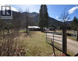 4085 Passmore Upper Road, Winlaw, British Columbia