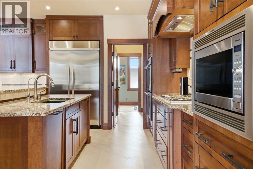 17 Hawks Landing Drive, Priddis Greens, Alberta  T0L 1W0 - Photo 16 - A2294503