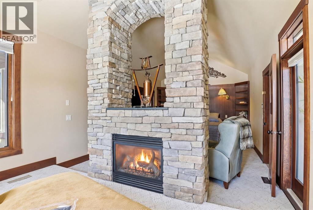 17 Hawks Landing Drive, Priddis Greens, Alberta  T0L 1W0 - Photo 25 - A2294503