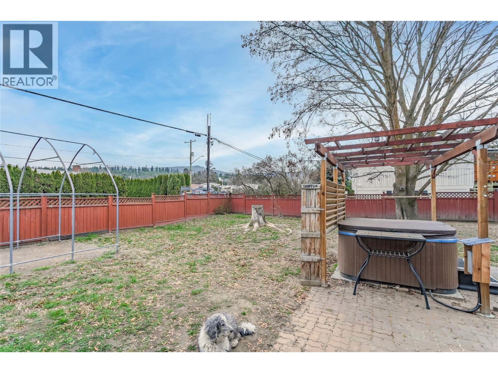 693 Paret Place, Kelowna, British Columbia  V1W 2K6 - Photo 43 - 10382187