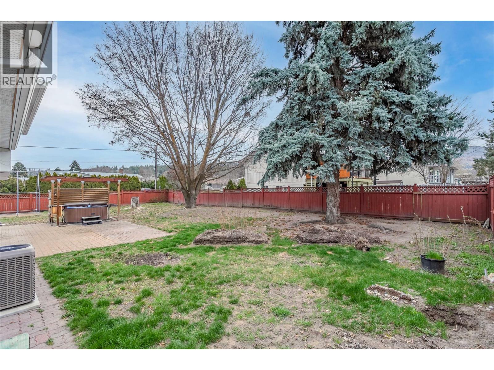 693 Paret Place, Kelowna, British Columbia  V1W 2K6 - Photo 44 - 10382187