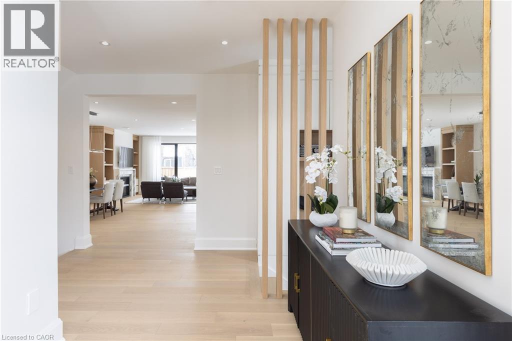 540 Patricia Drive, Oakville, Ontario  L6K 1M2 - Photo 7 - 40814197