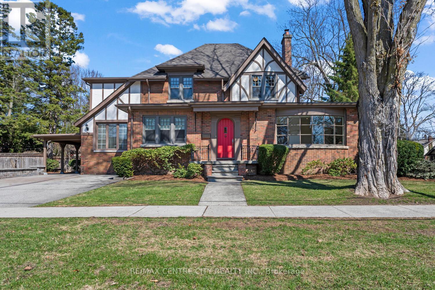 396 VICTORIA STREET, London East, Ontario