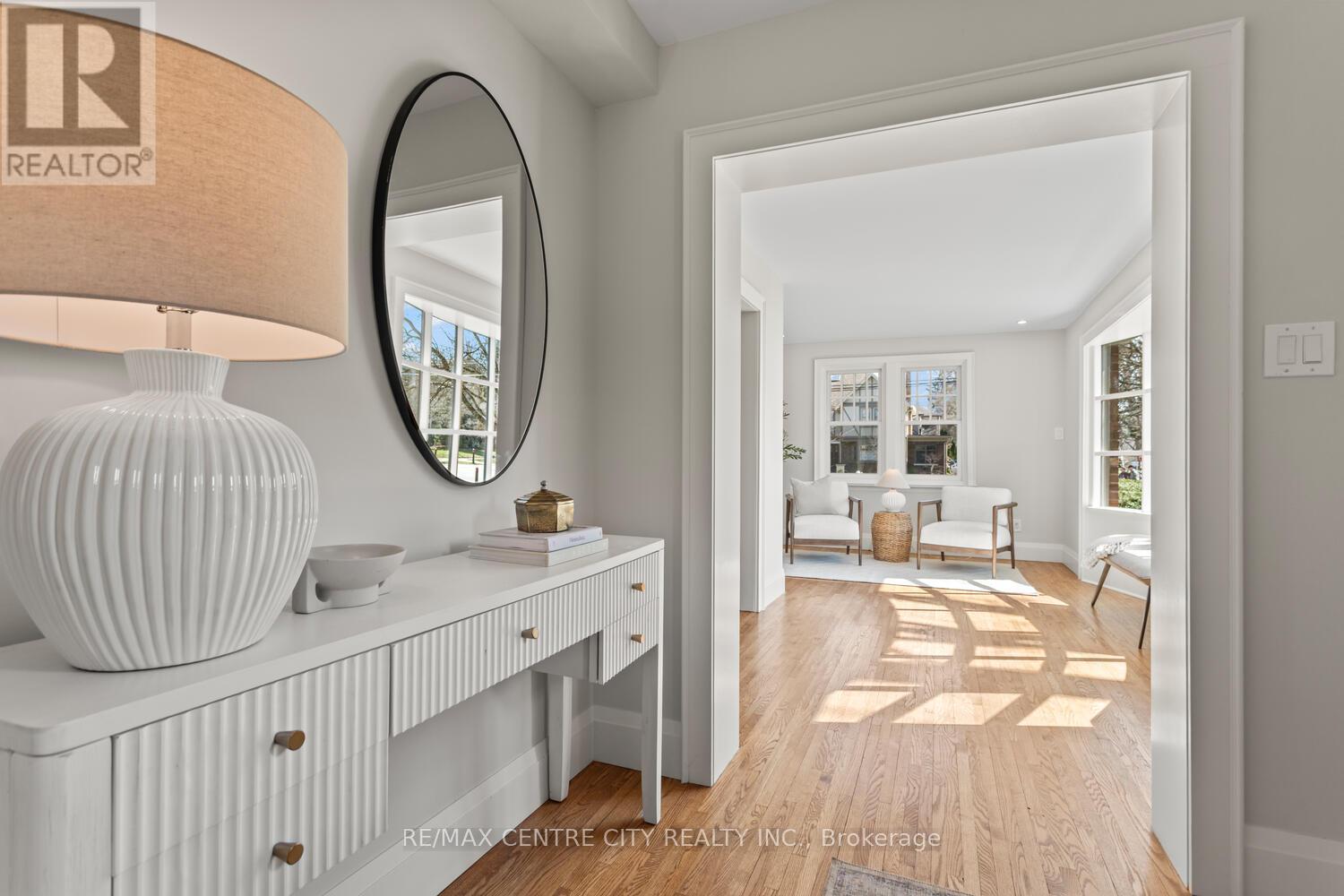 396 Victoria Street, London East, Ontario  N5Y 4A9 - Photo 5 - X12979748