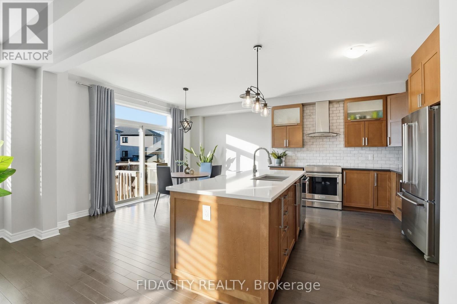 194 Kimpton Drive, Ottawa, Ontario  K2S 2H9 - Photo 16 - X12979688