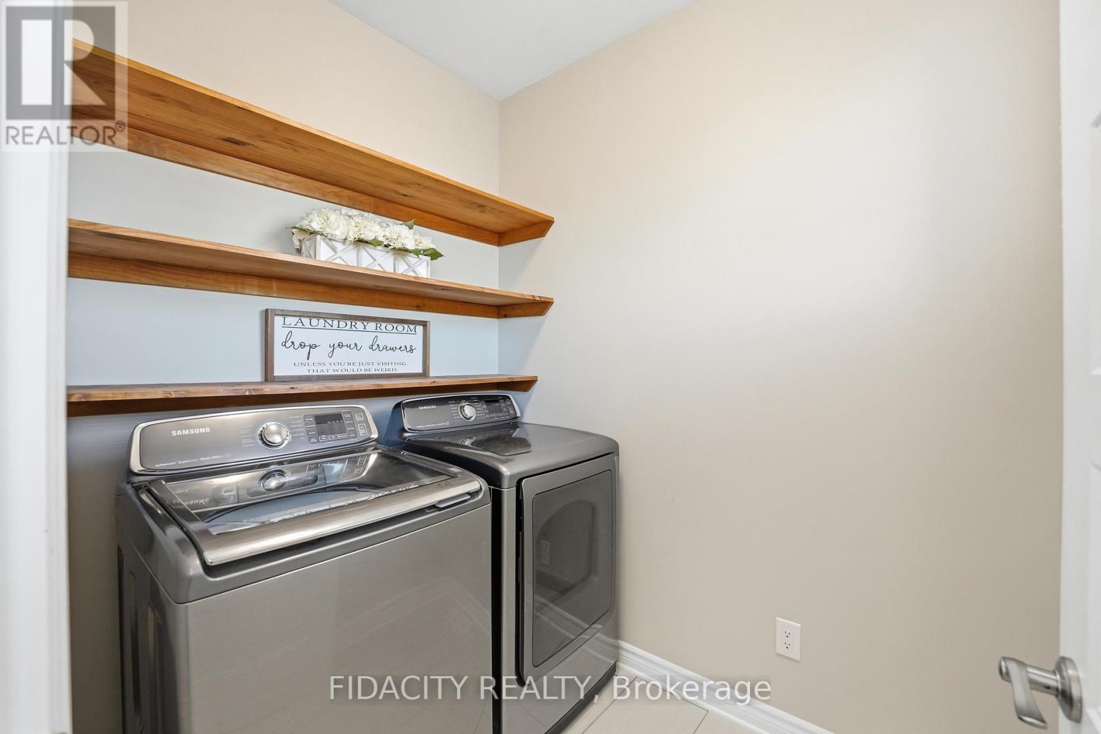 194 Kimpton Drive, Ottawa, Ontario  K2S 2H9 - Photo 38 - X12979688