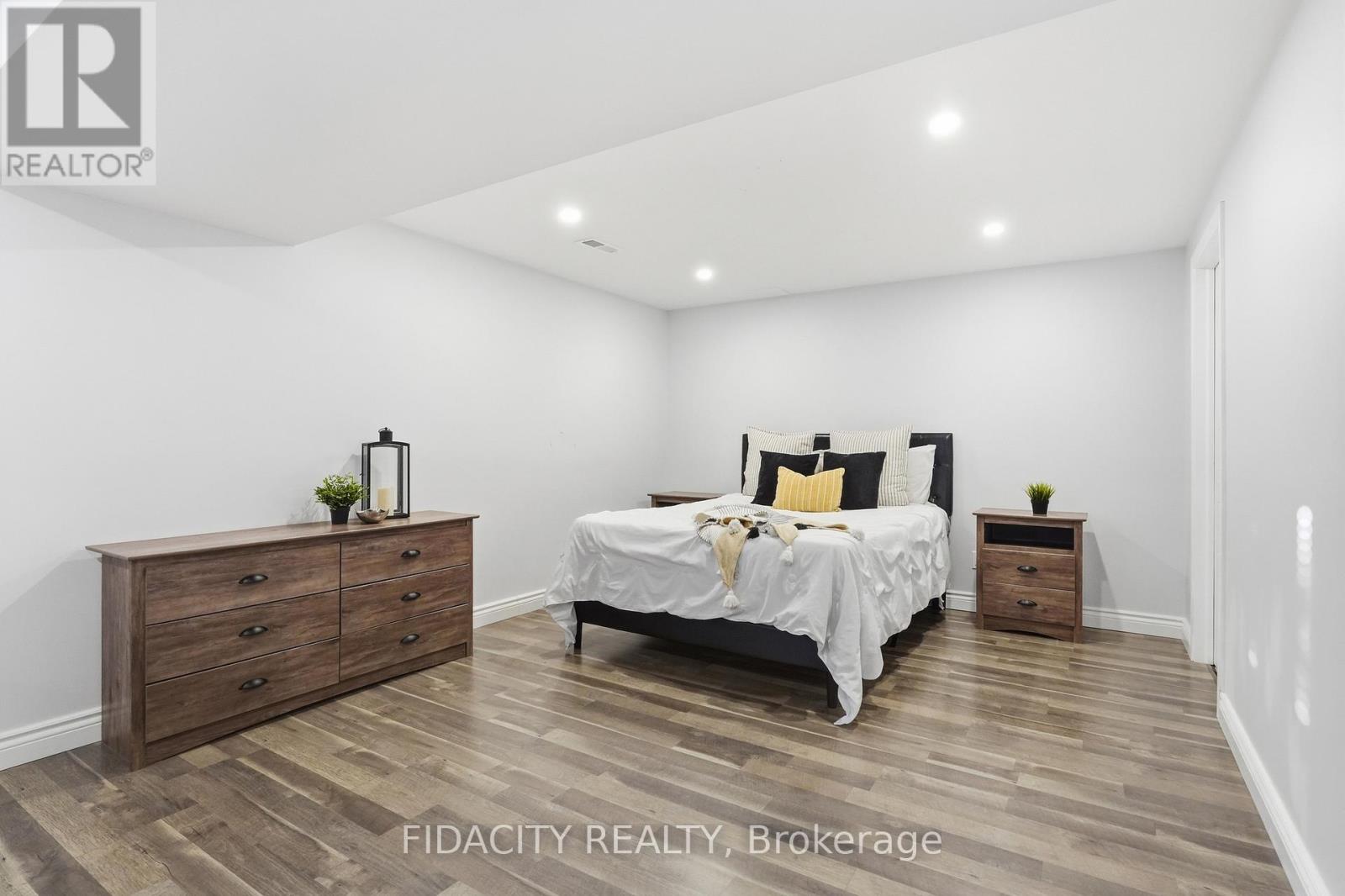 194 Kimpton Drive, Ottawa, Ontario  K2S 2H9 - Photo 43 - X12979688