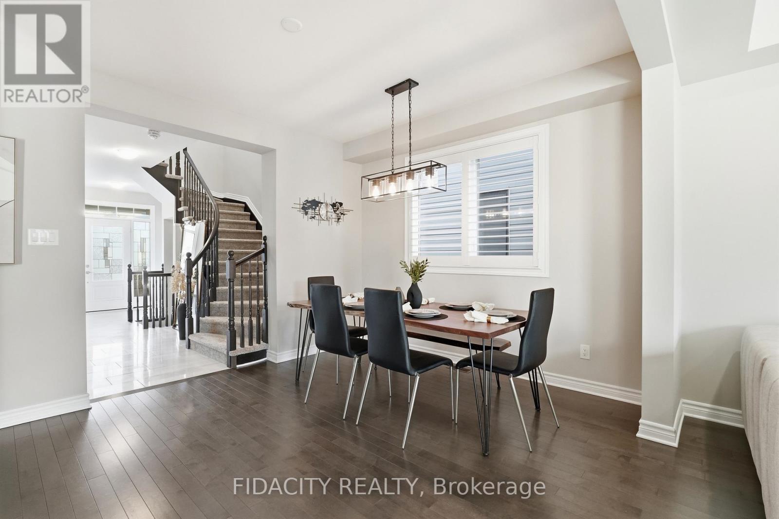 194 Kimpton Drive, Ottawa, Ontario  K2S 2H9 - Photo 8 - X12979688