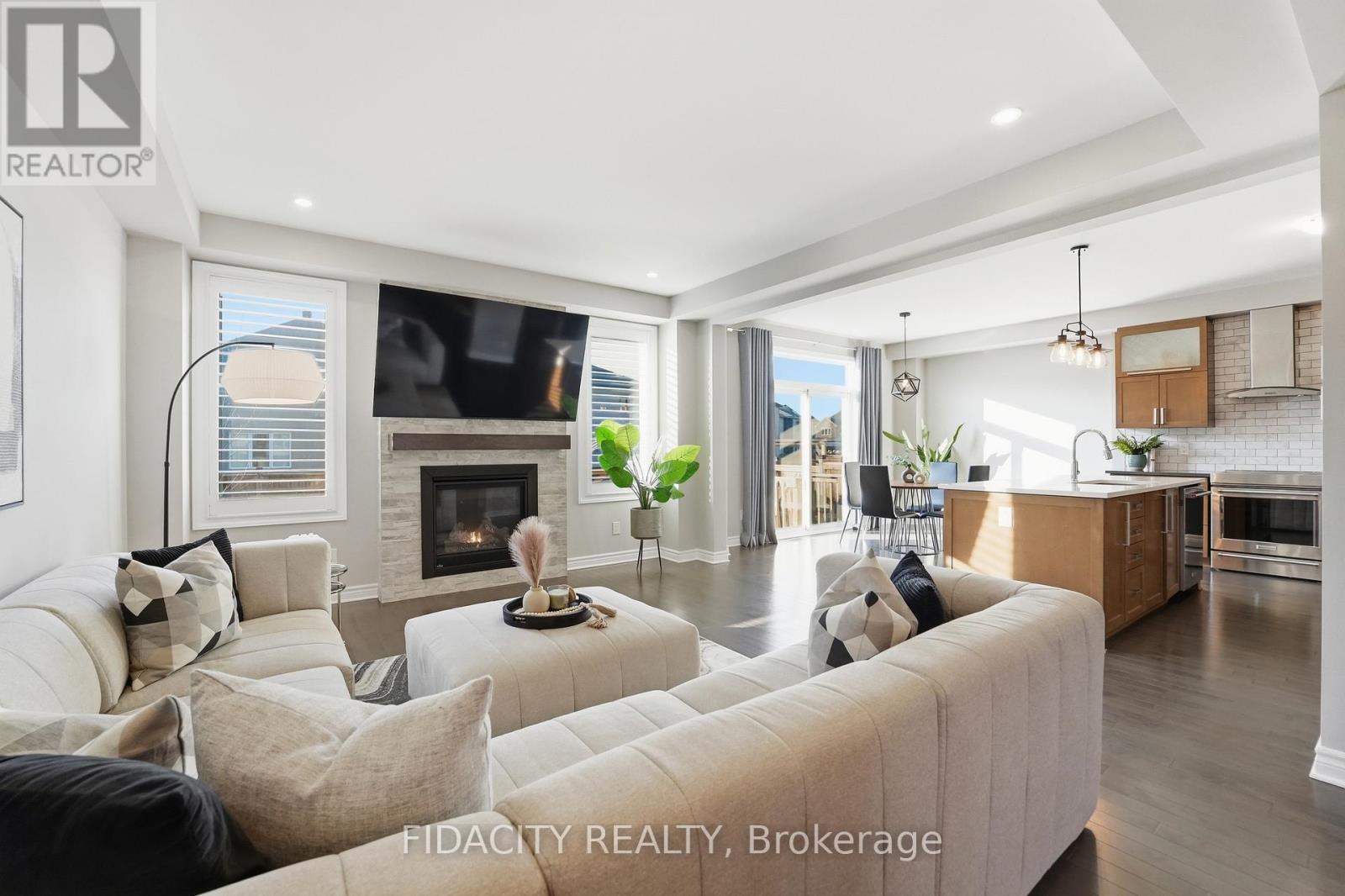 194 Kimpton Drive, Ottawa, Ontario  K2S 2H9 - Photo 9 - X12979688