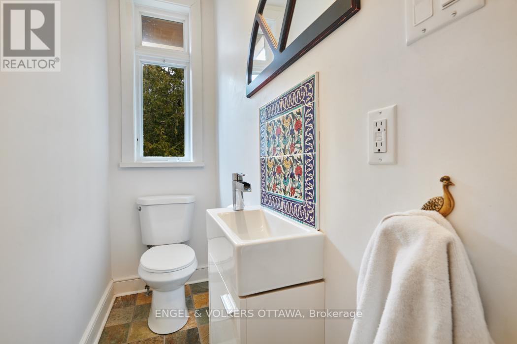 421 Chapel Street, Ottawa, Ontario  K1N 7Z7 - Photo 14 - X12979706