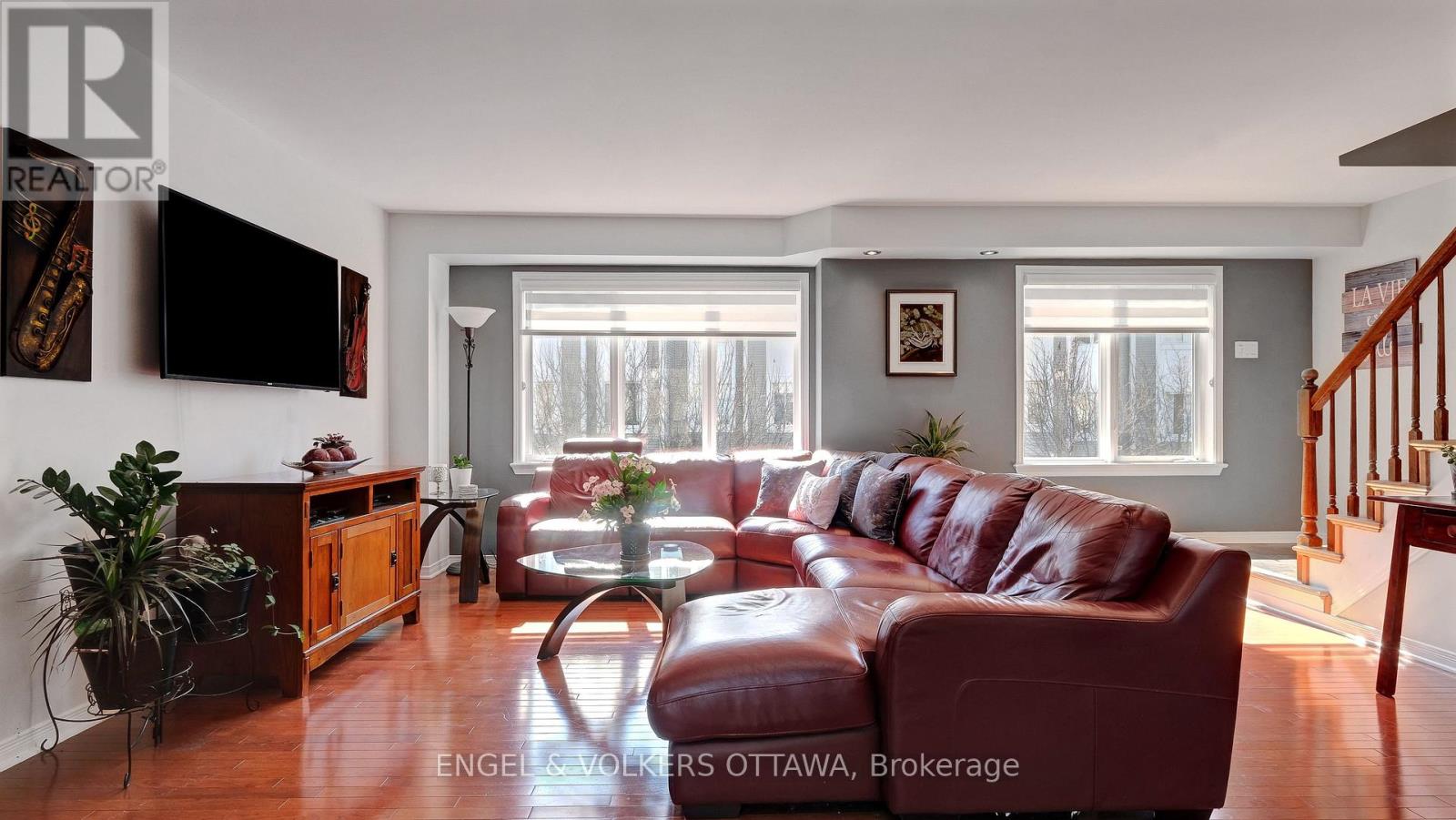 505 Burleigh Private, Ottawa, Ontario  K1J 1J9 - Photo 11 - X12979726