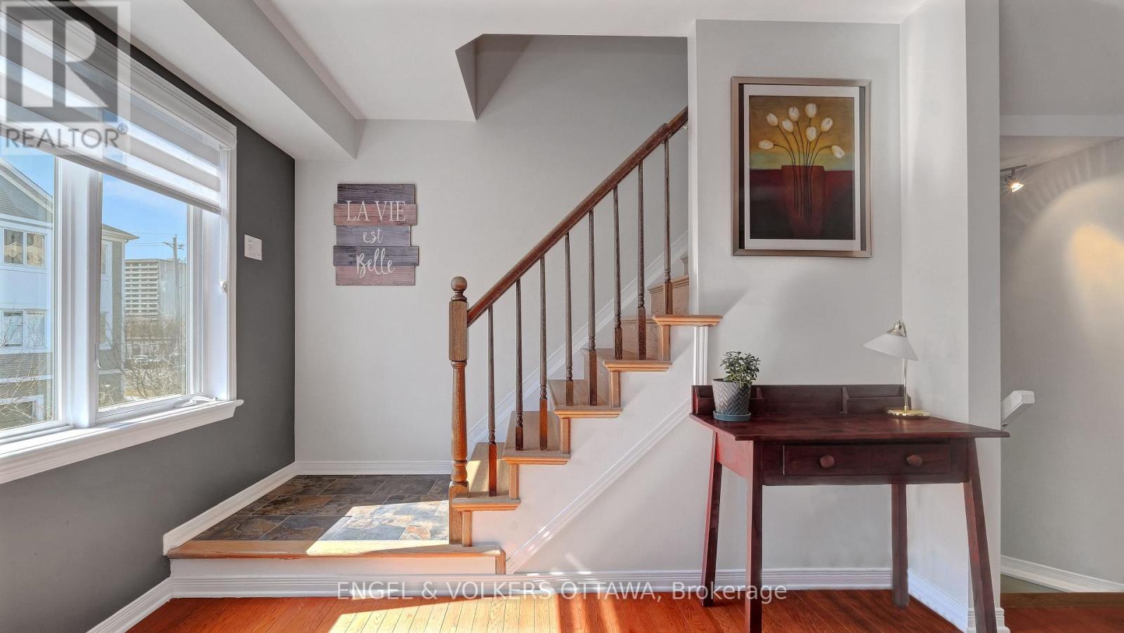 505 Burleigh Private, Ottawa, Ontario  K1J 1J9 - Photo 9 - X12979726