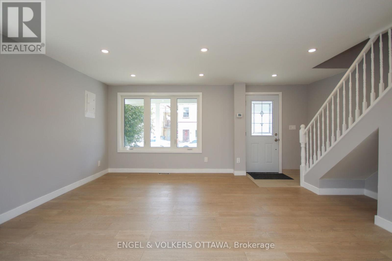 A - 43 St Charles Street, Ottawa, Ontario  K1L 5V3 - Photo 11 - X12979734