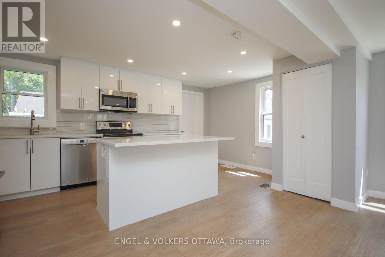 A - 43 St Charles Street, Ottawa, Ontario  K1L 5V3 - Photo 13 - X12979734
