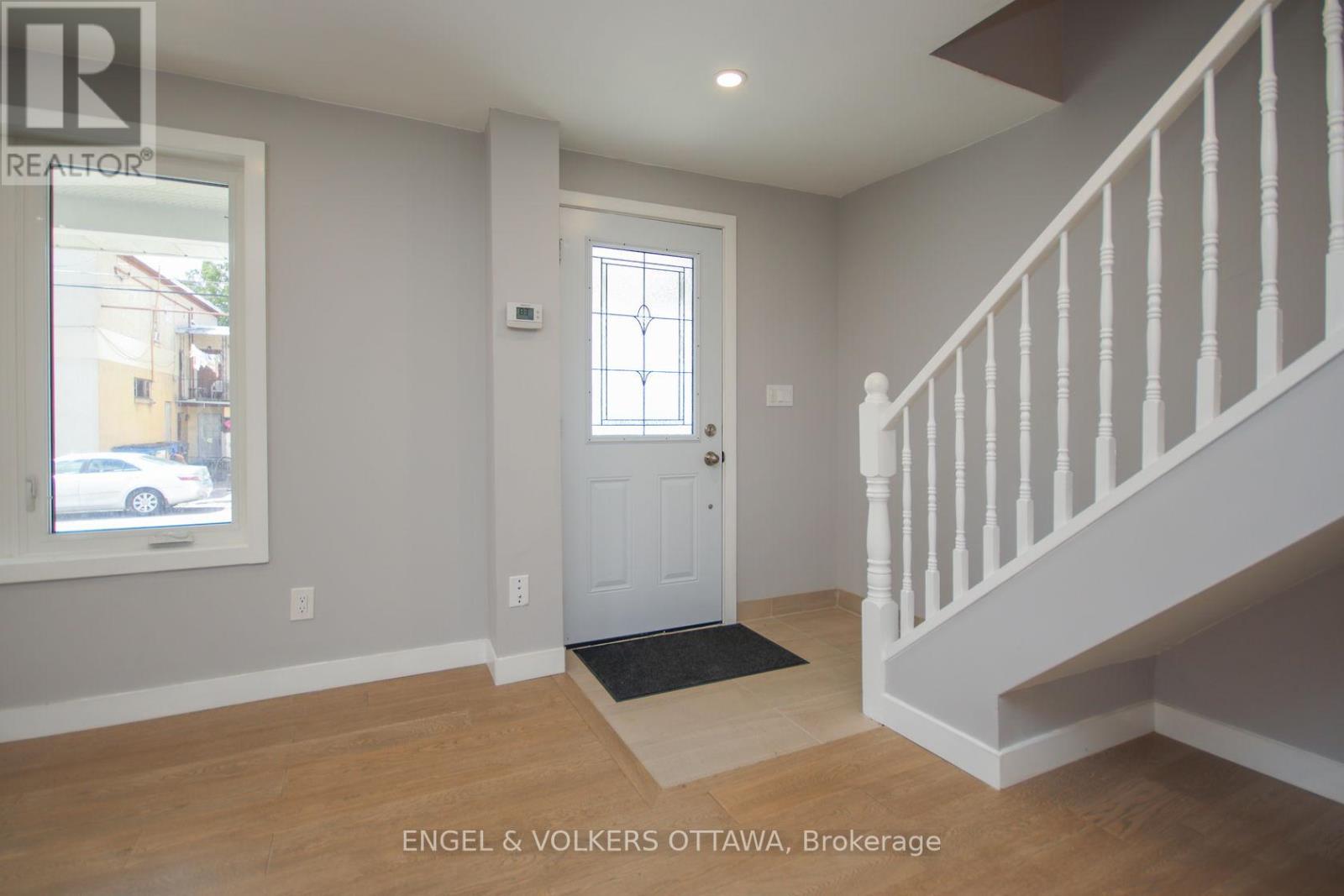 A - 43 St Charles Street, Ottawa, Ontario  K1L 5V3 - Photo 4 - X12979734