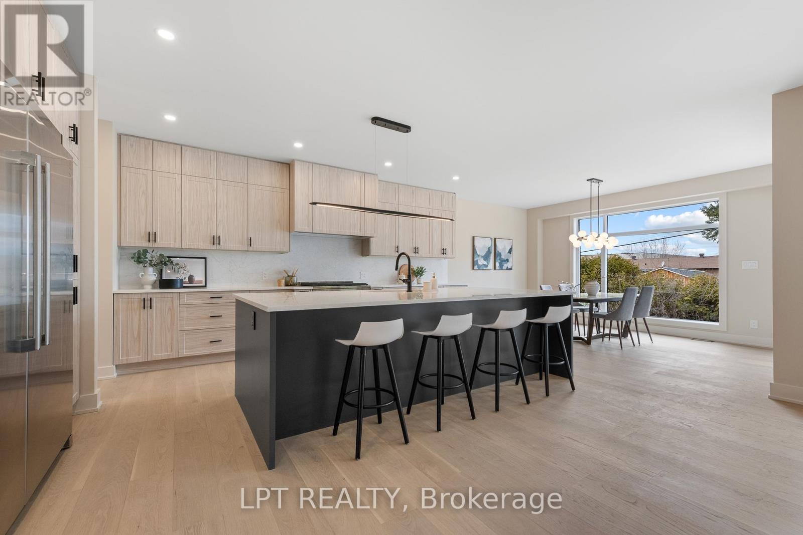 15 Briggs Avenue, Ottawa, Ontario K2E 6W5 - Photo 13 - X12979786