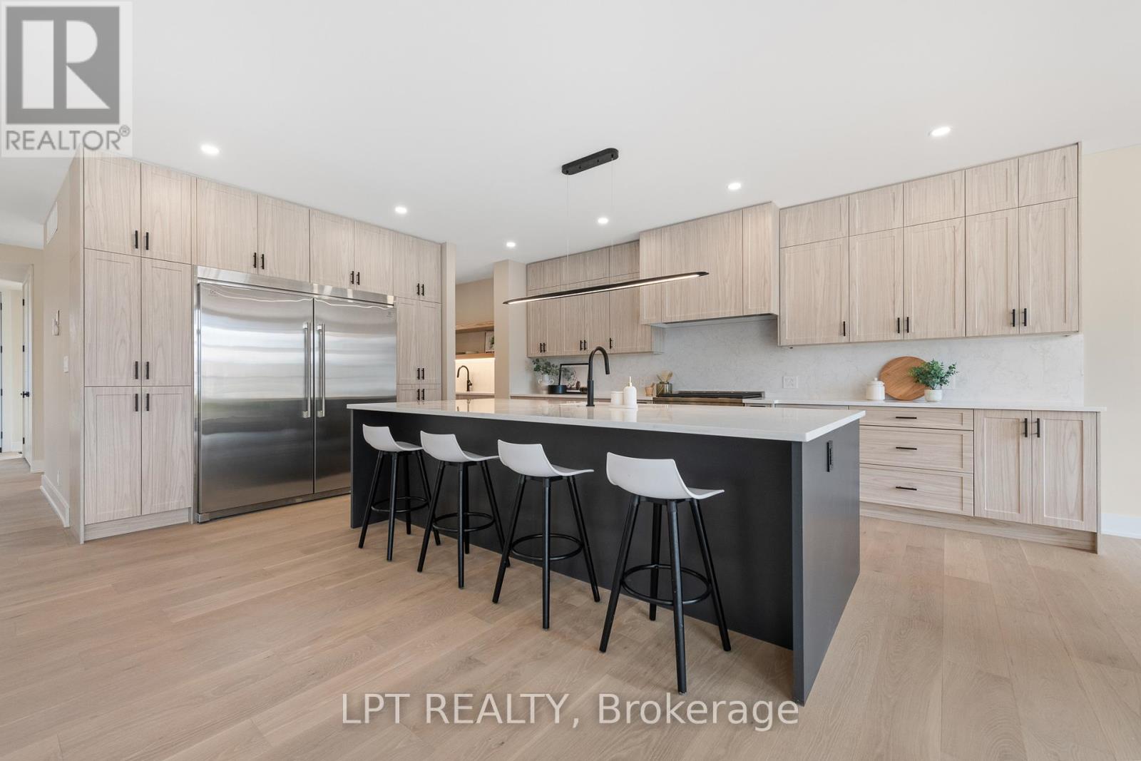 15 Briggs Avenue, Ottawa, Ontario K2E 6W5 - Photo 15 - X12979786