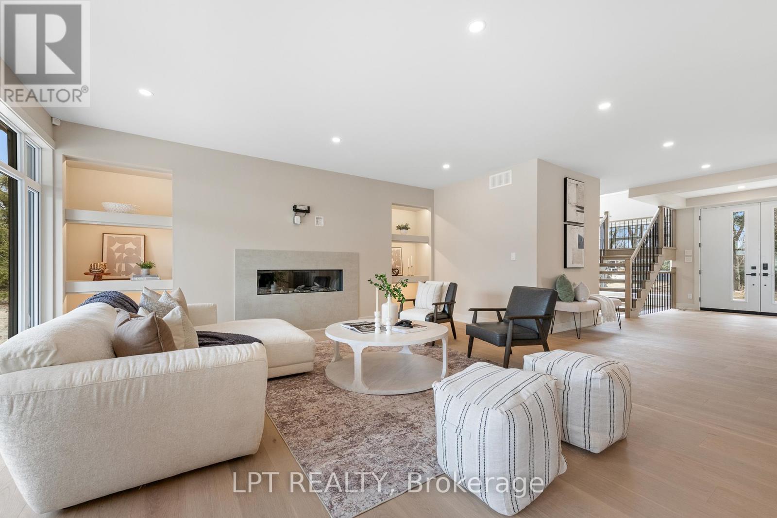 15 Briggs Avenue, Ottawa, Ontario K2E 6W5 - Photo 18 - X12979786