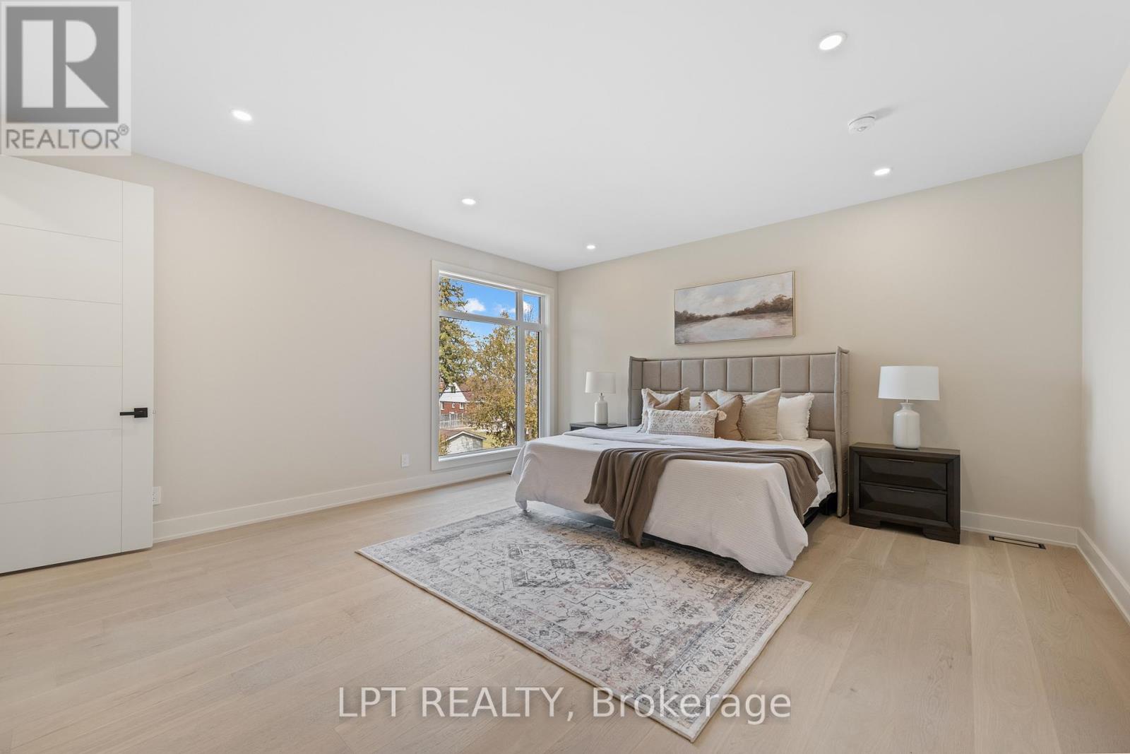 15 Briggs Avenue, Ottawa, Ontario K2E 6W5 - Photo 24 - X12979786