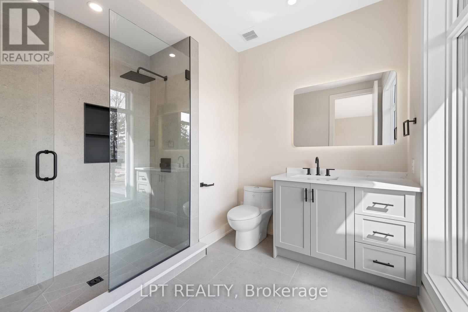 15 Briggs Avenue, Ottawa, Ontario K2E 6W5 - Photo 35 - X12979786