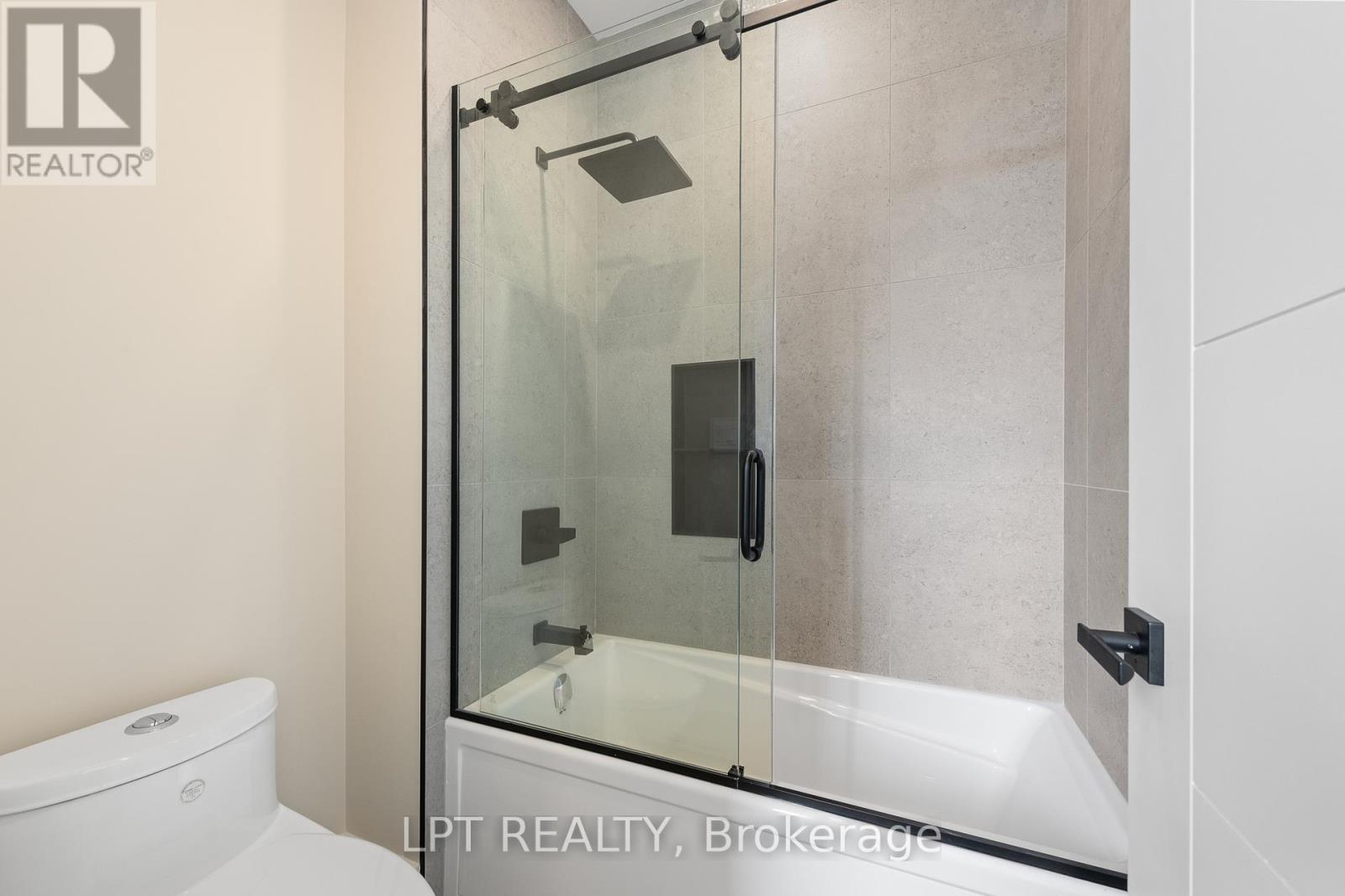 15 Briggs Avenue, Ottawa, Ontario K2E 6W5 - Photo 39 - X12979786