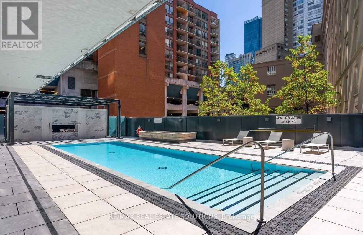 1709 - 2a Church Street, Toronto, Ontario  M5E 0E1 - Photo 15 - C12979712