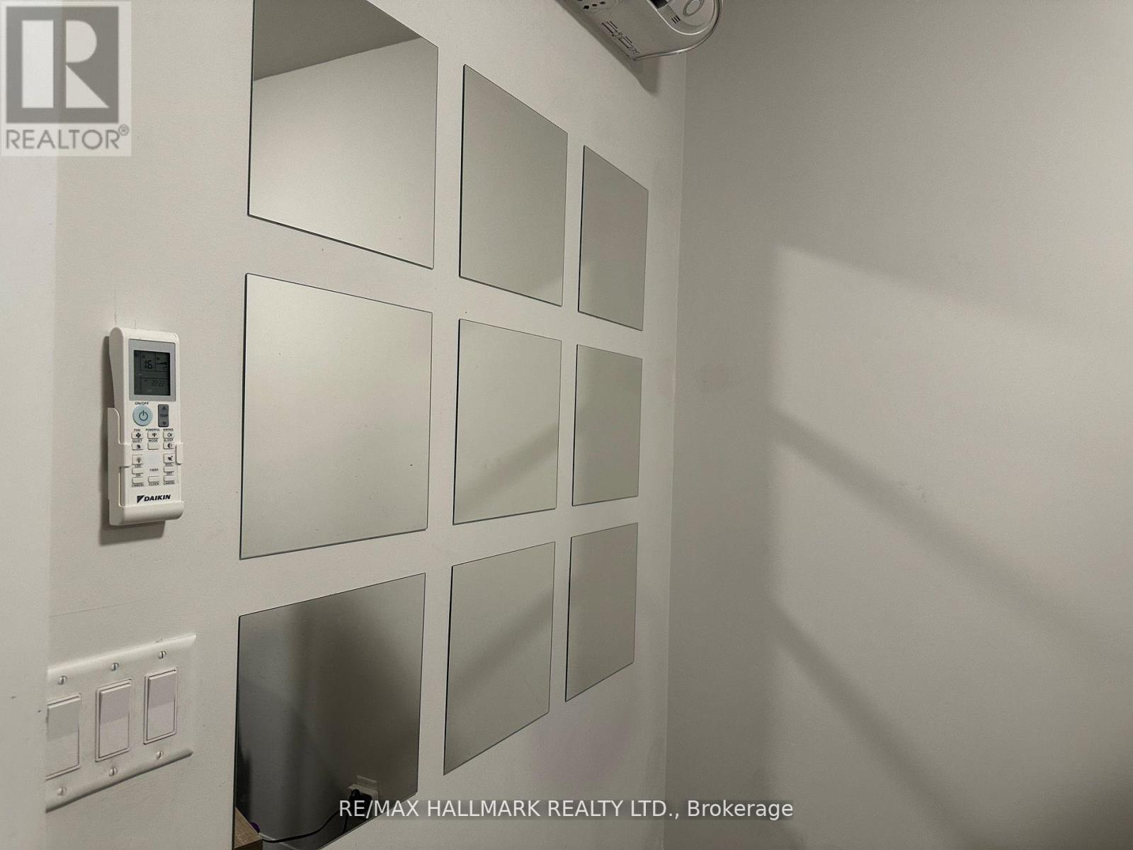 7 - 595 St Clair Avenue W, Toronto, Ontario  M6C 1A3 - Photo 9 - C12979730