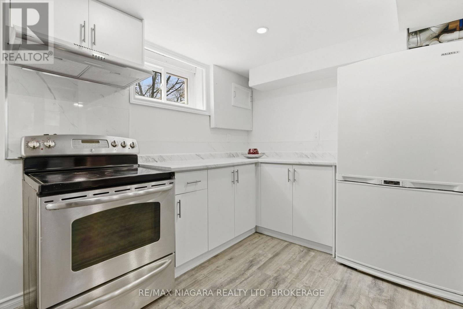 5654 Drummond Road, Niagara Falls, Ontario  L2G 4L4 - Photo 22 - X12979692