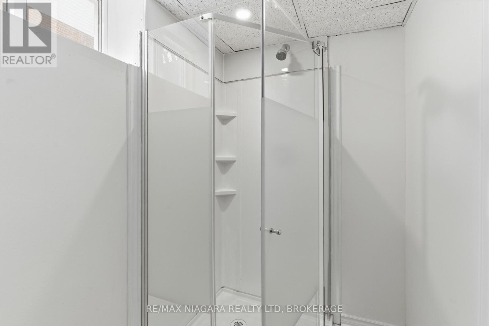 5654 Drummond Road, Niagara Falls, Ontario  L2G 4L4 - Photo 26 - X12979692