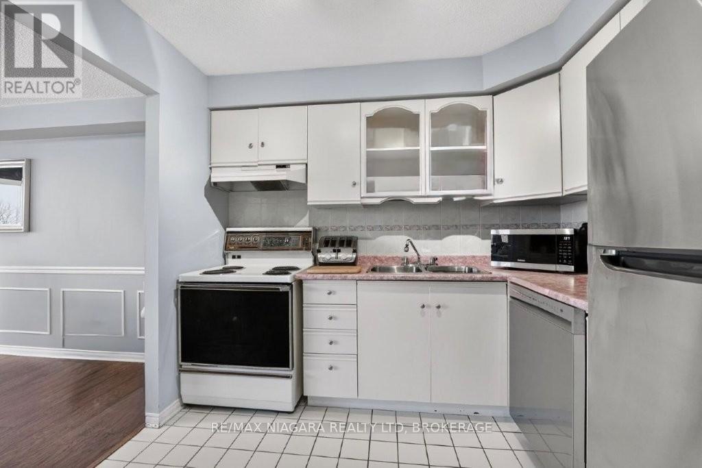 501 - 81 Scott Street, St. Catharines, Ontario  L2N 7L5 - Photo 11 - X12979702