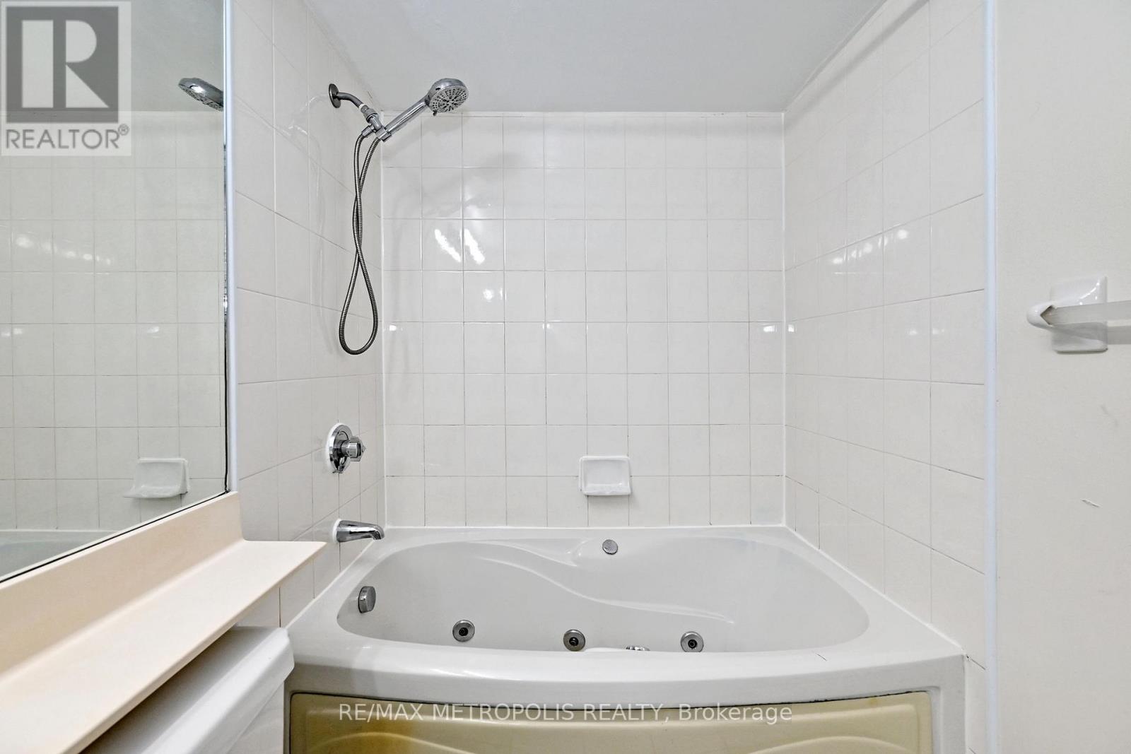 2615 - 88 Corporate Drive, Toronto, Ontario  M1H 3G6 - Photo 35 - E12979690