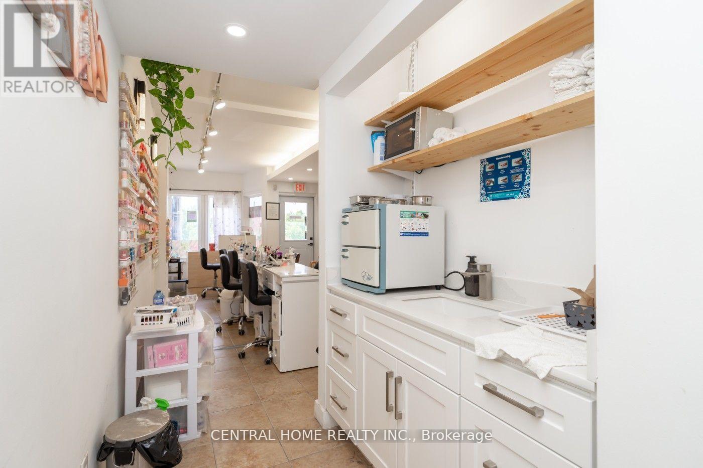 109 Old Kingston Road, Ajax, Ontario  L1T 3A6 - Photo 3 - E12979700