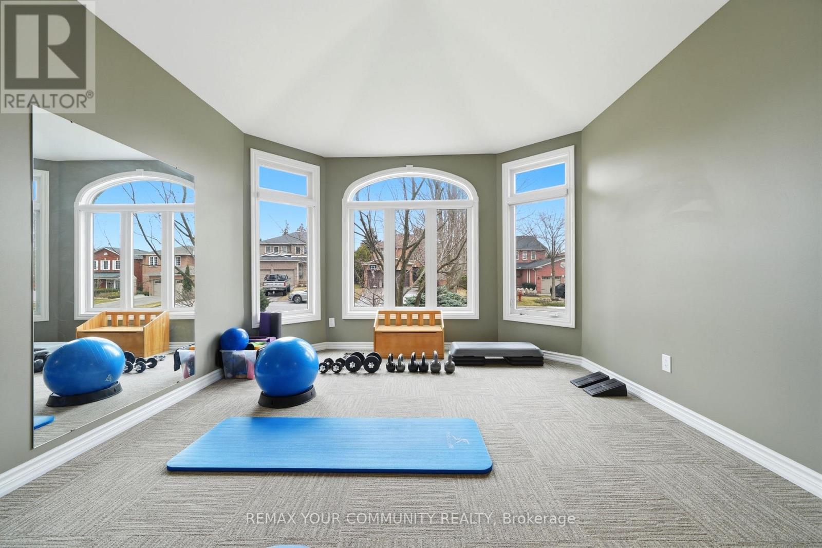 29 Mcgee Crescent, Aurora, Ontario  L4G 6L8 - Photo 18 - N12979684