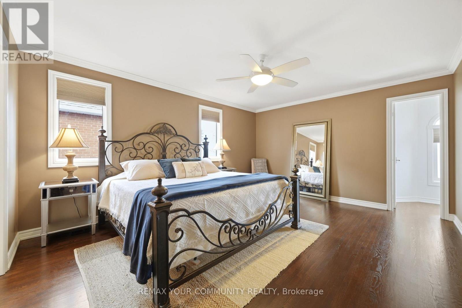 29 Mcgee Crescent, Aurora, Ontario  L4G 6L8 - Photo 22 - N12979684