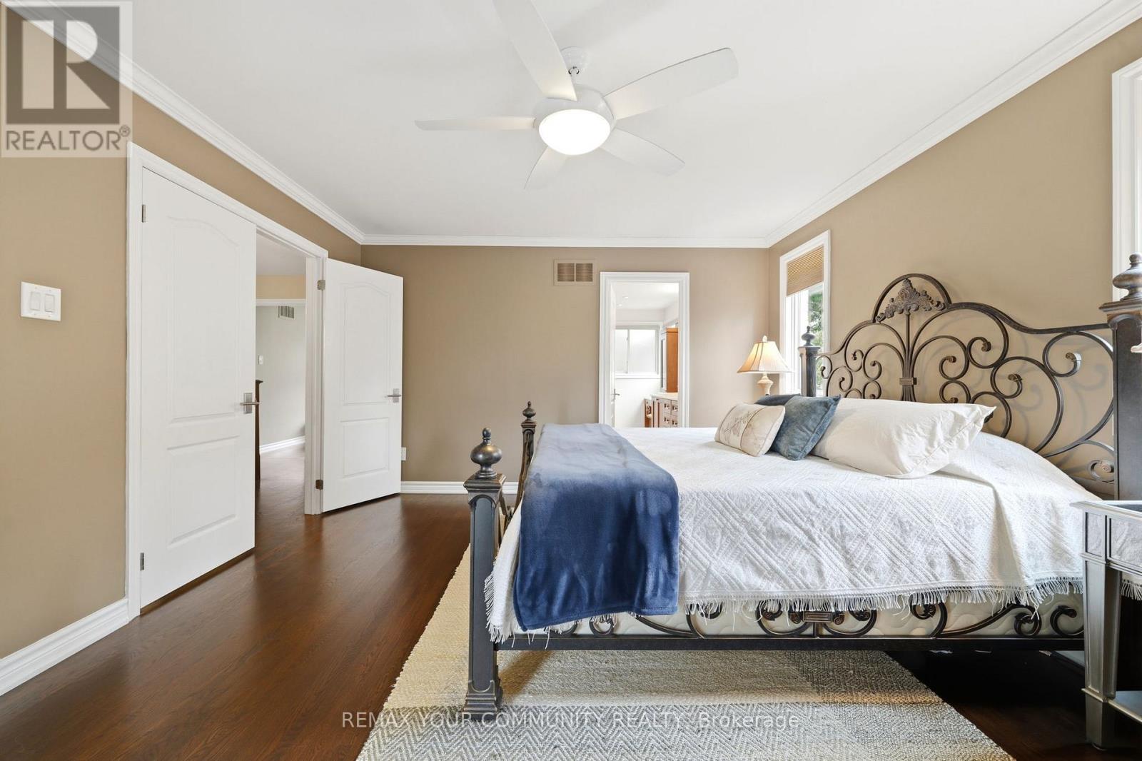 29 Mcgee Crescent, Aurora, Ontario  L4G 6L8 - Photo 23 - N12979684