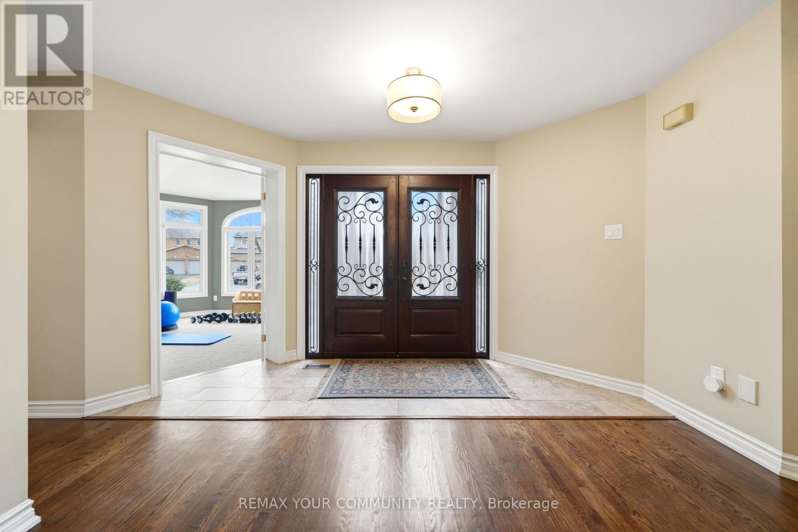 29 Mcgee Crescent, Aurora, Ontario  L4G 6L8 - Photo 6 - N12979684