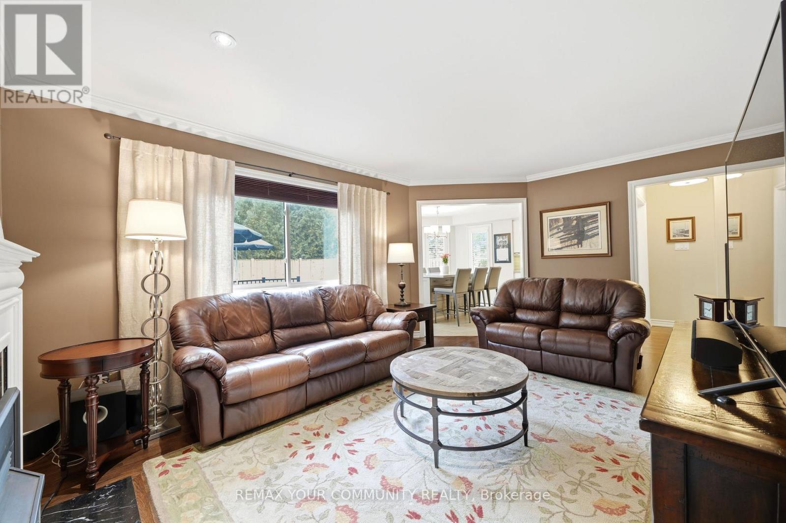 29 Mcgee Crescent, Aurora, Ontario  L4G 6L8 - Photo 9 - N12979684