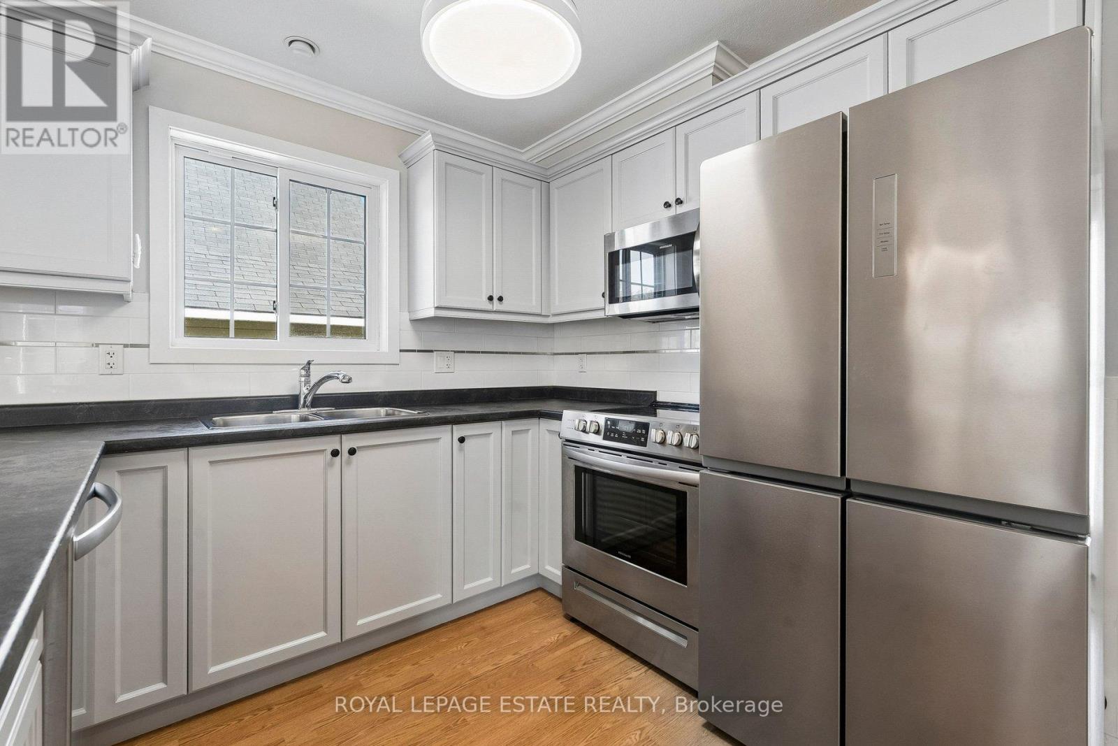 6 Temagami Trail, Wasaga Beach, Ontario  L9Z 1X7 - Photo 12 - S12979704