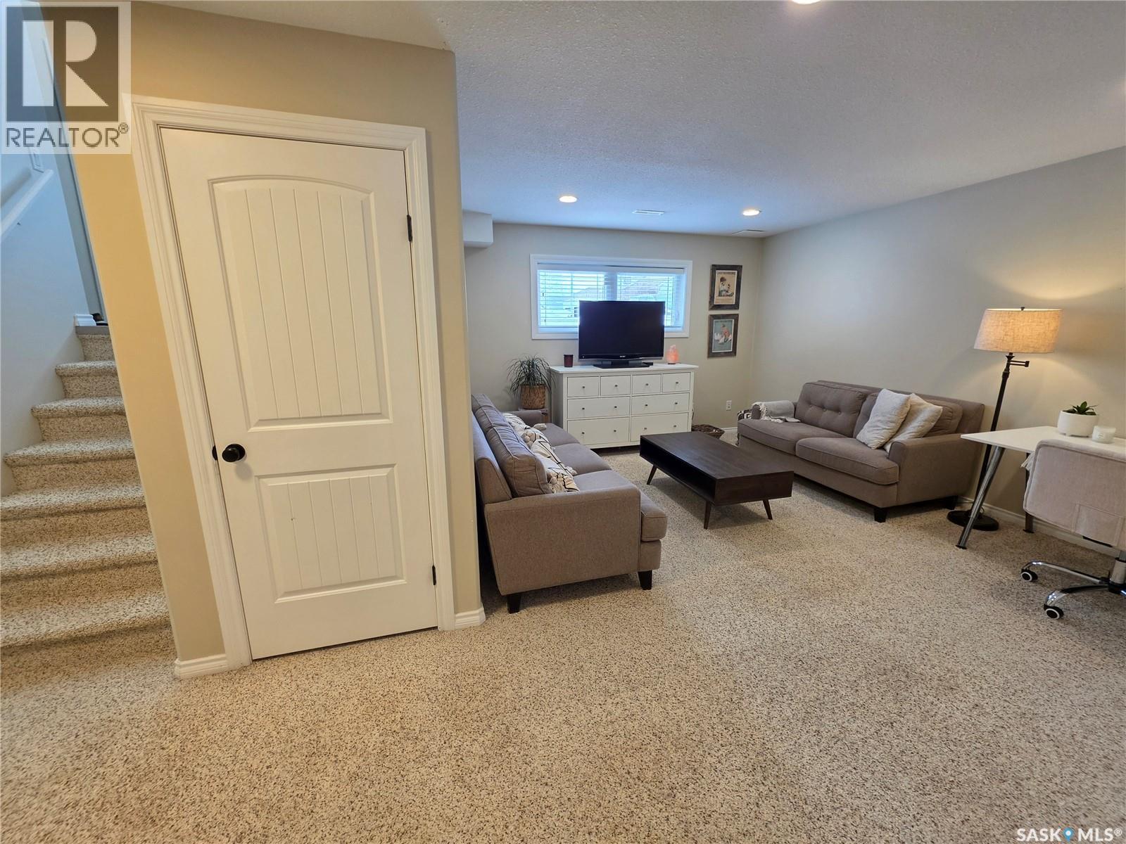 706 7th Avenue W, Meadow Lake, Saskatchewan  S9X 1A7 - Photo 21 - SK032490