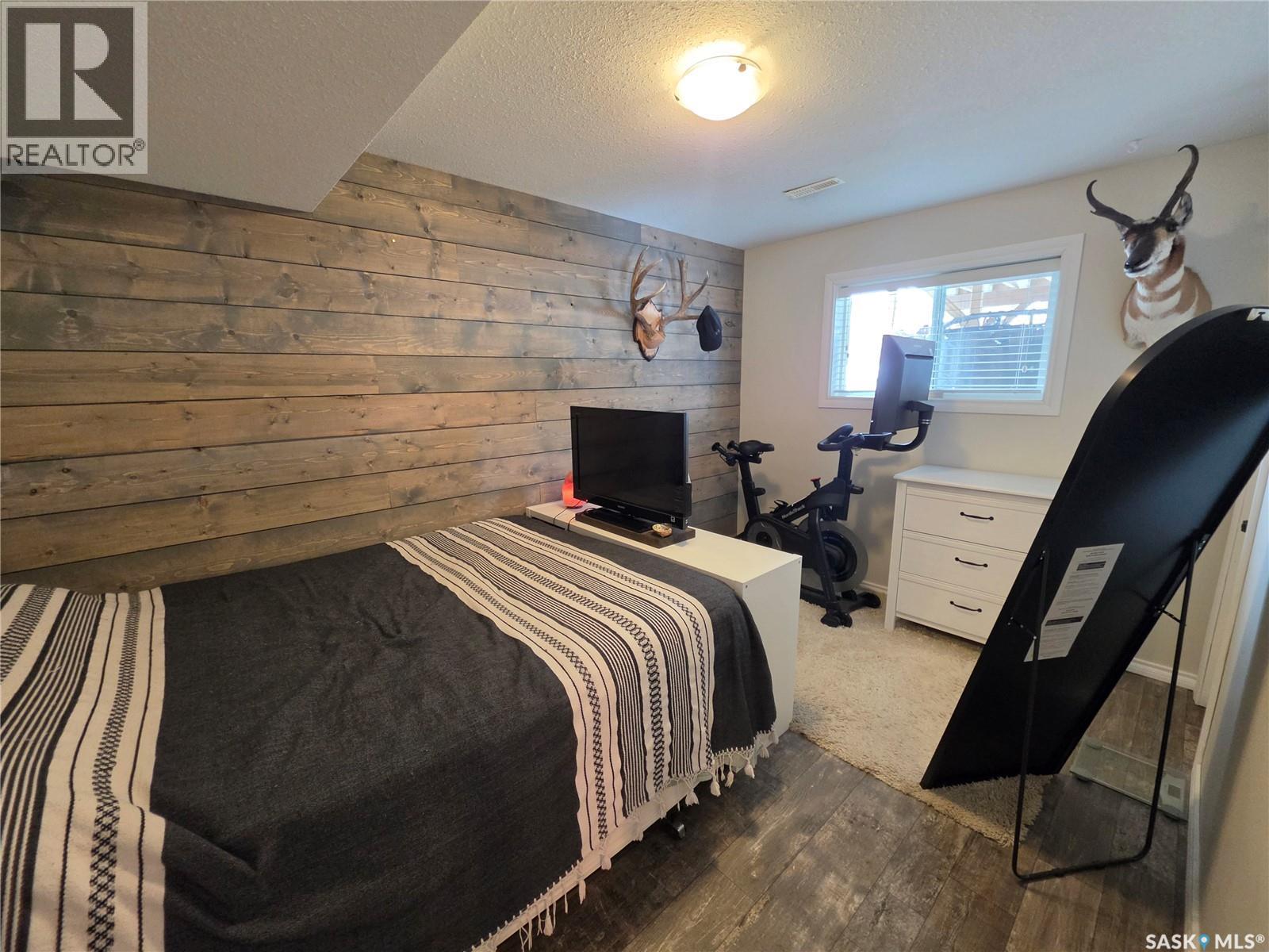 706 7th Avenue W, Meadow Lake, Saskatchewan  S9X 1A7 - Photo 23 - SK032490