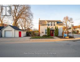15 MAPLE AVENUE, Hamilton, Ontario